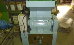 ホーライ製粉砕機のサムネイル