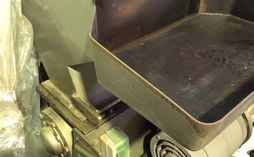 ホーライ製粉砕機のサムネイル