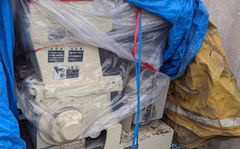 森田精機製粉砕機のサムネイル