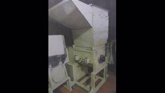 篠田工業製粉砕機の注目画像