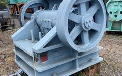 中山鉄工所製破砕機のサムネイル