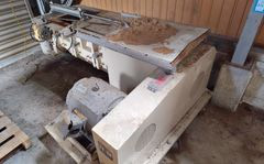 森田精機製粉砕機のサムネイル