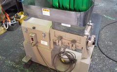 森田精機製粉砕機のサムネイル