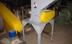 日水化工製粉砕機のサムネイル